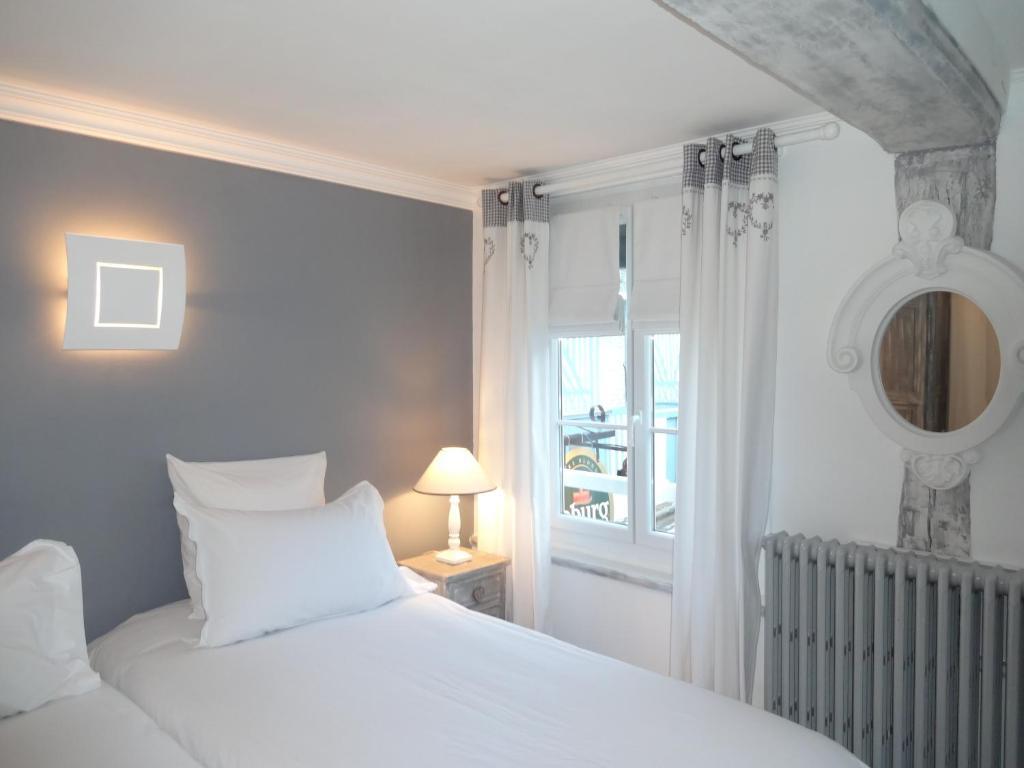 Hotel le P'tit Beaumont Chambre photo